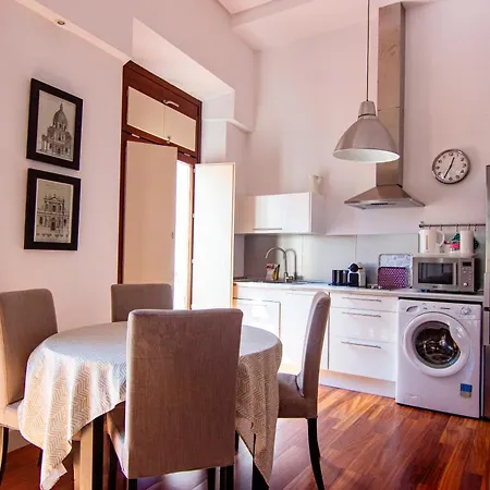 شقة Rentalsevilla Manuel Santiago